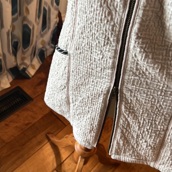 Habitat Sleeveless Tunic - Picture 7 of 10